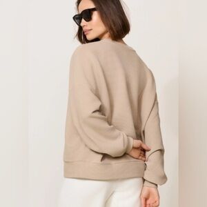 Lune Amber modern fit crew size S EUC